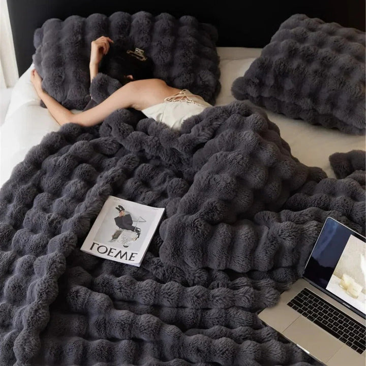 All-Season Throw Blanket for Home Use