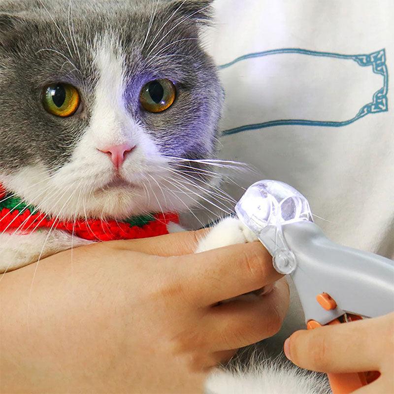 Dog Nail Clipper with Quick Sensor Technology for Safe Grooming