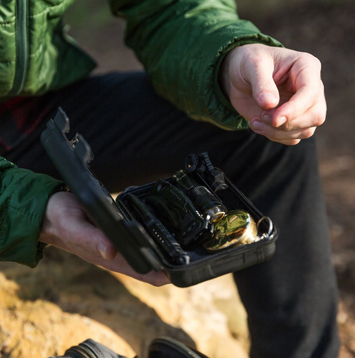 Emergency Survival Kit Bushcraft Gear Essentials Set