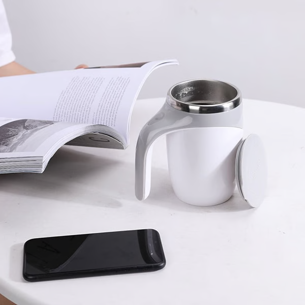 Self Stirring Coffee Mug - Automatic Beverage Mixer Gadget