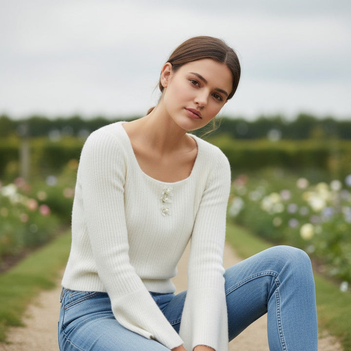 Women’s Knitted Slim-Fit Long-Sleeved Pullover